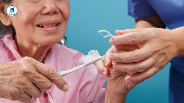 Phòng ngừa bệnh nha chu ở người cao tuổi
